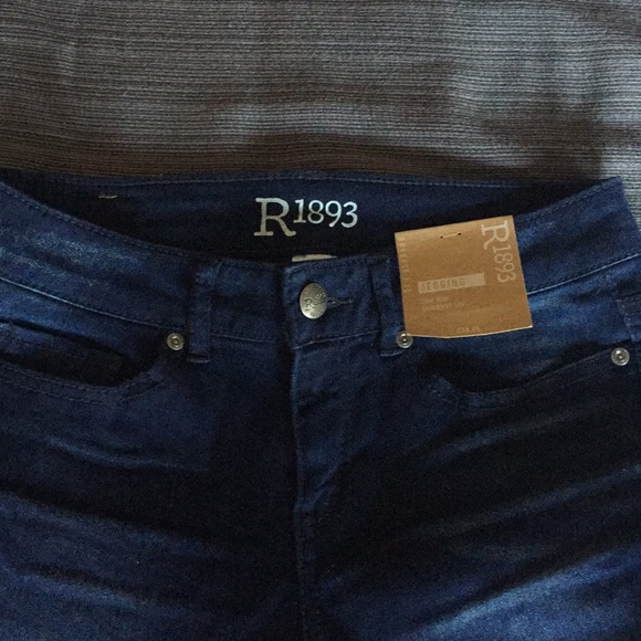 Sold - Picture 5 of 6